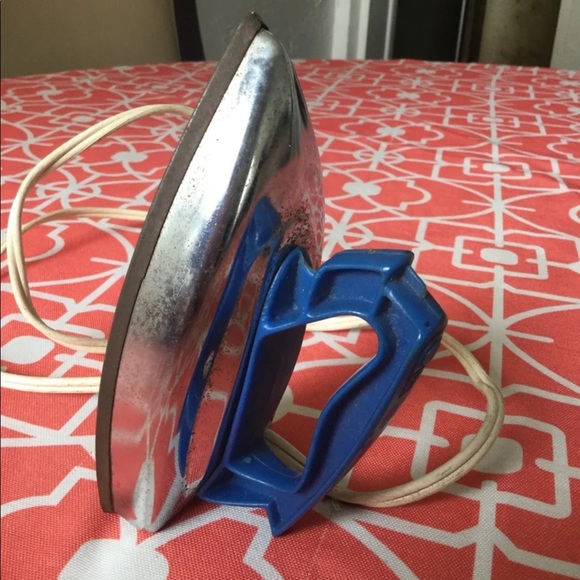 Vintage Other - Toy iron